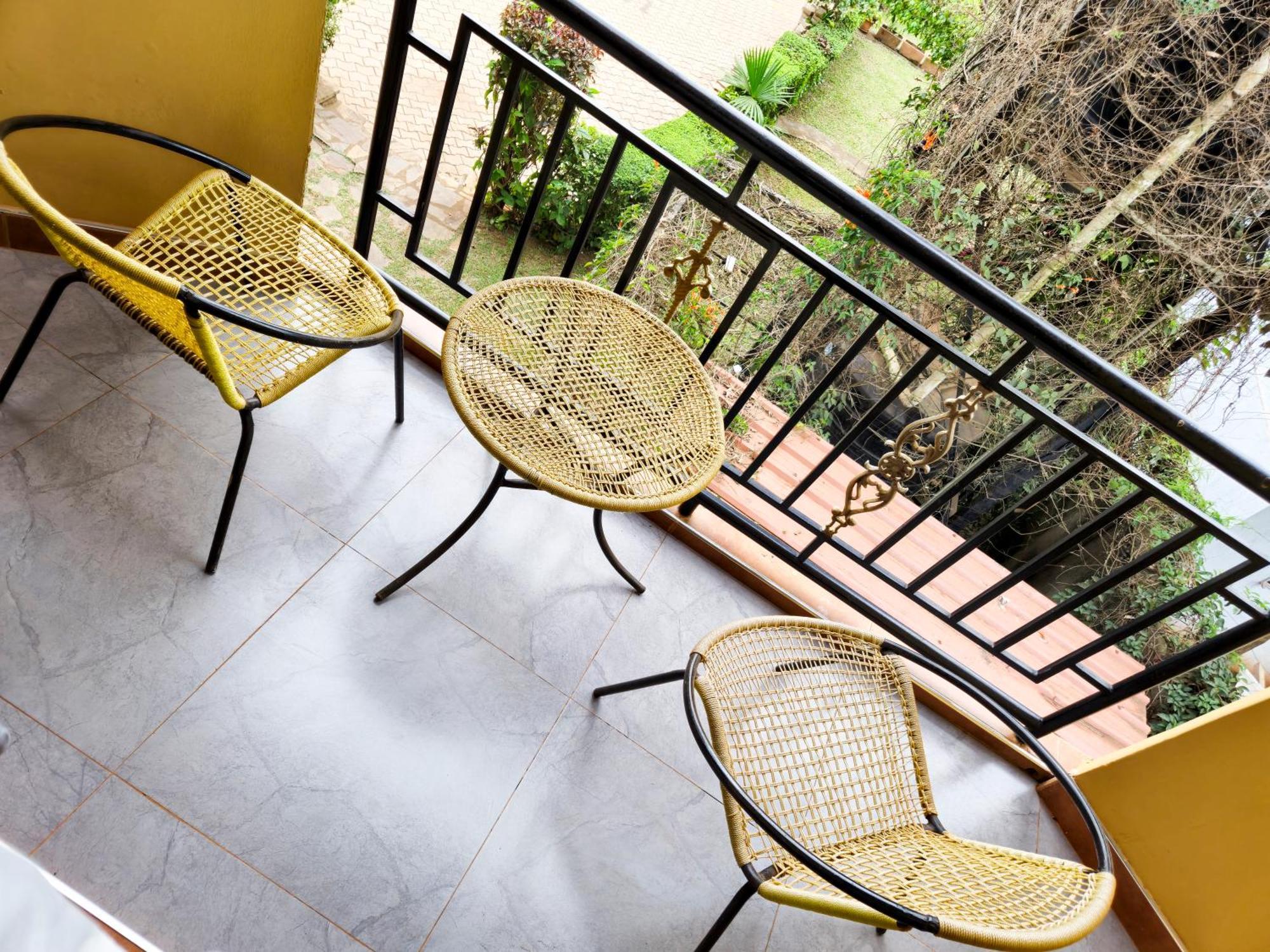 Hendo Hotel Entebbe Exterior foto